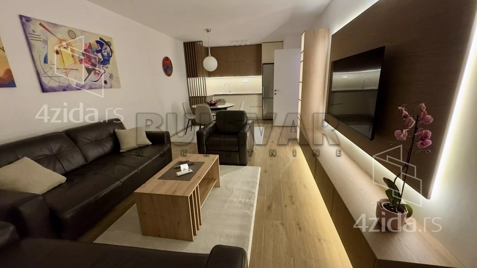 Jednoiposoban stan | 4zida