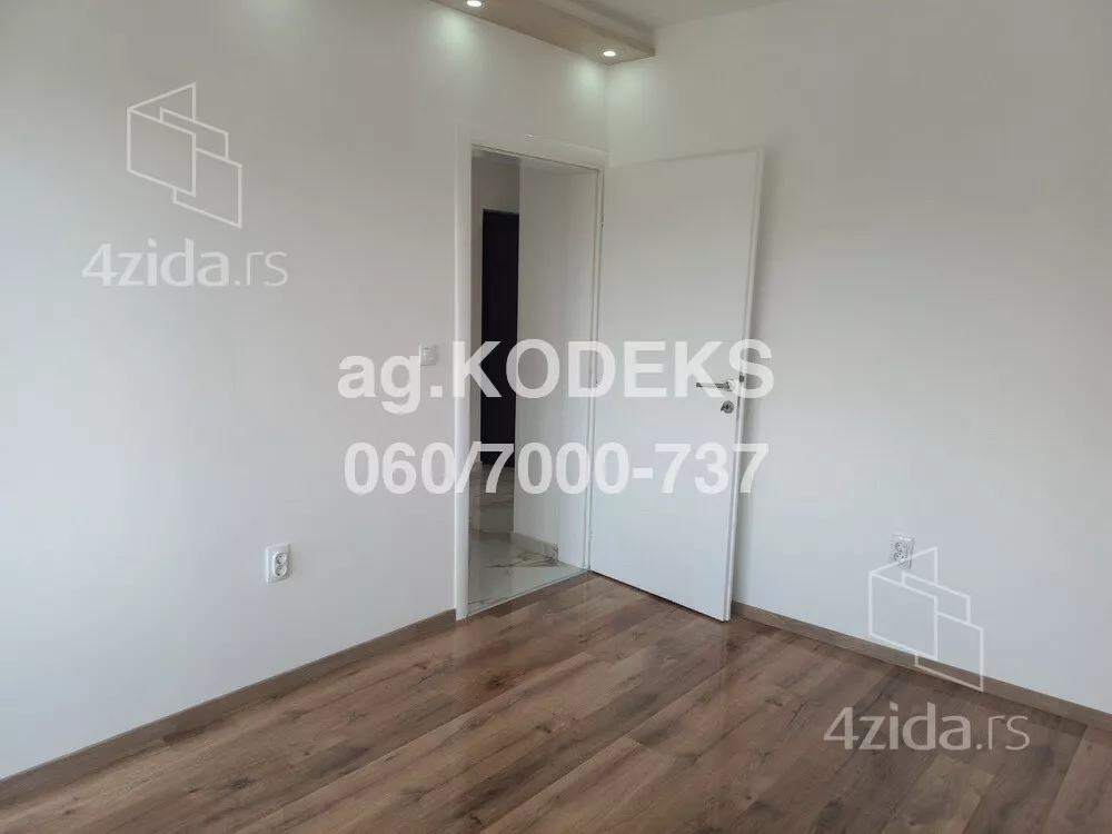 Četvoroiposoban stan | 4zida