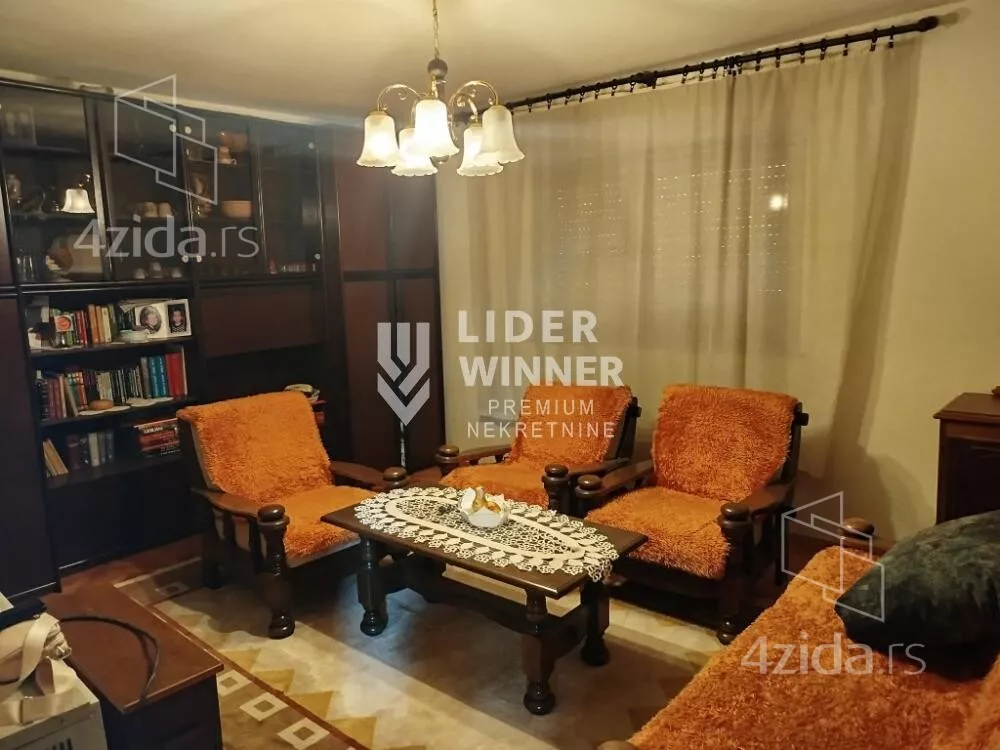 3-etažna kuća | 4zida