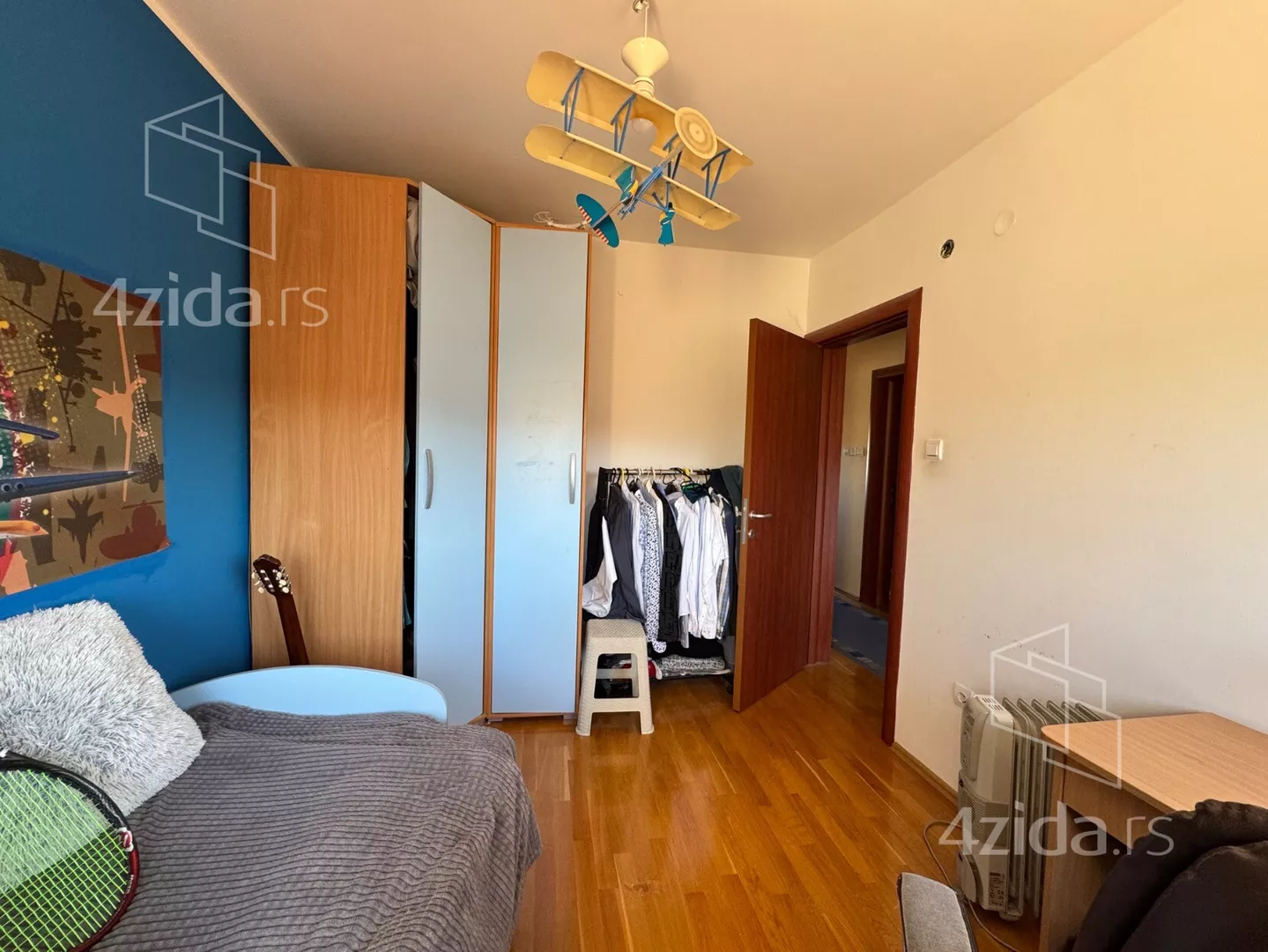 Petoiposoban stan | 4zida