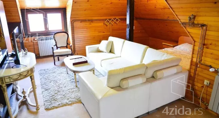 4-etažna kuća | 4zida