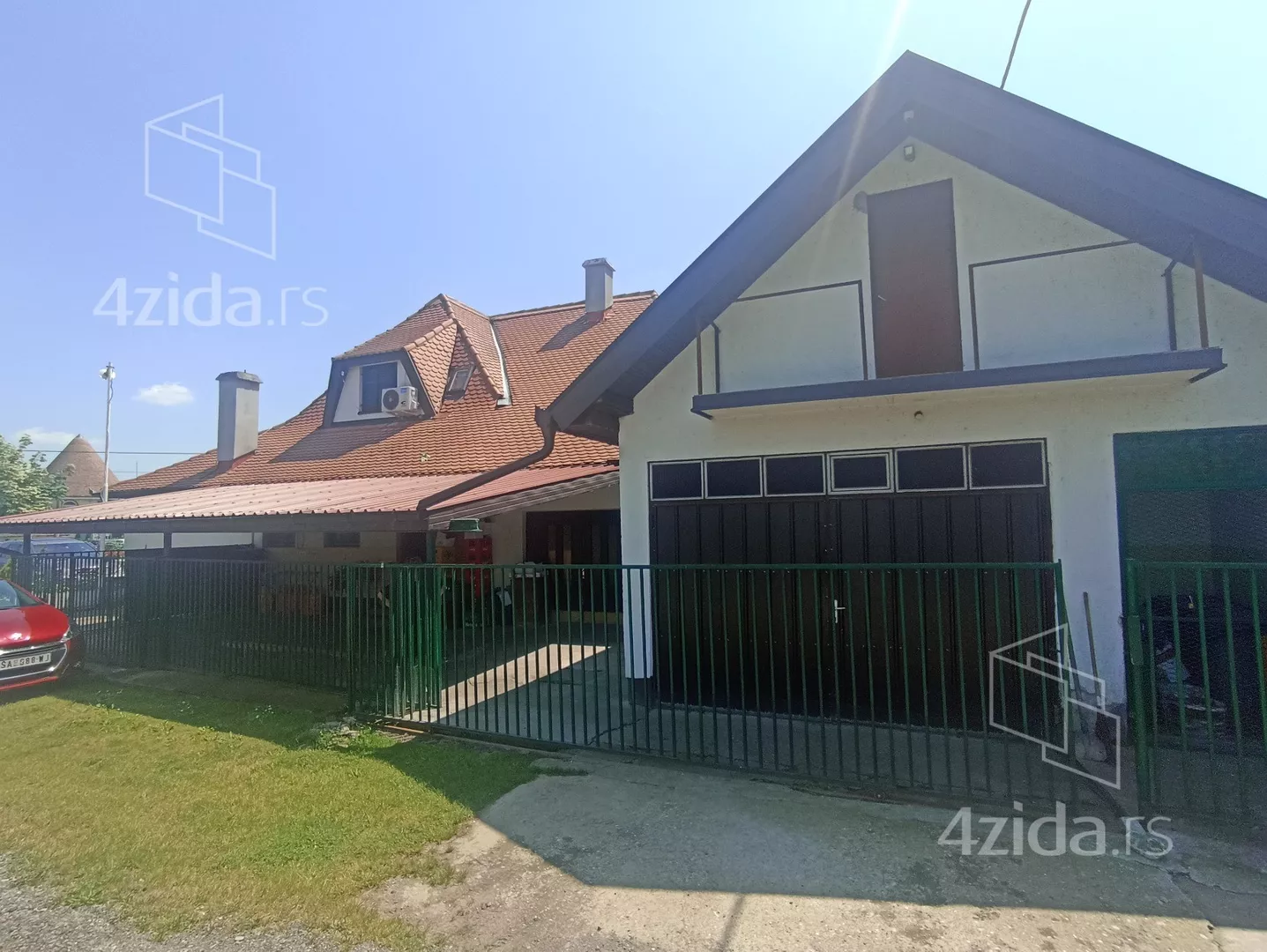 Poslovna zgrada | 4zida