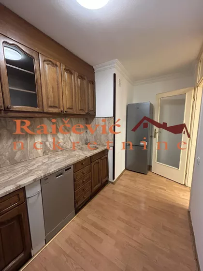 Golsvordijeva | 4zida.rs