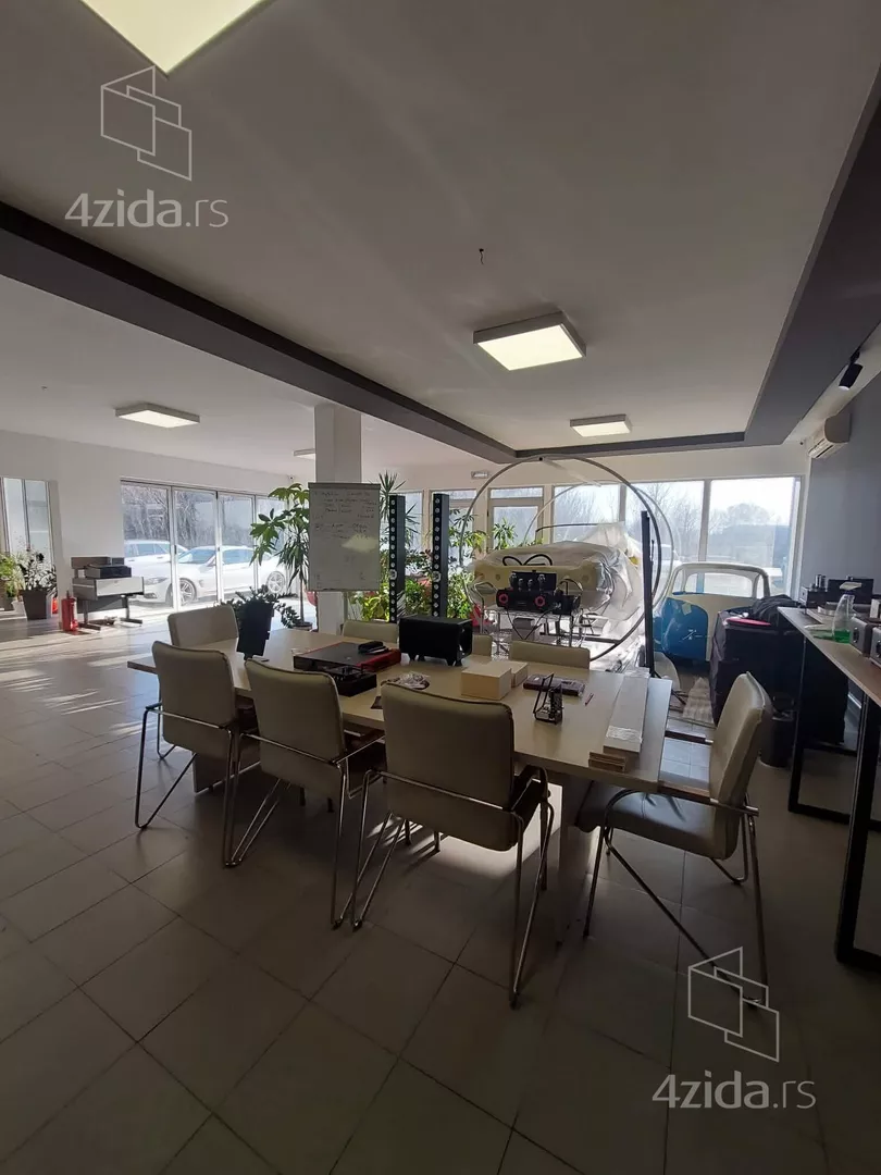 Poslovni prostor | 4zida