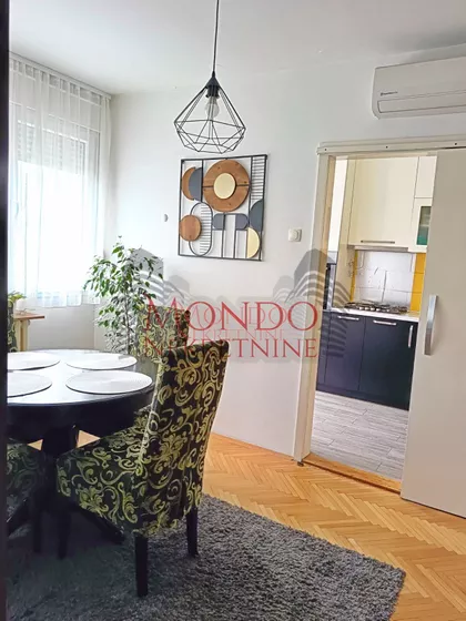 Dom Zdravlja | 4zida.rs