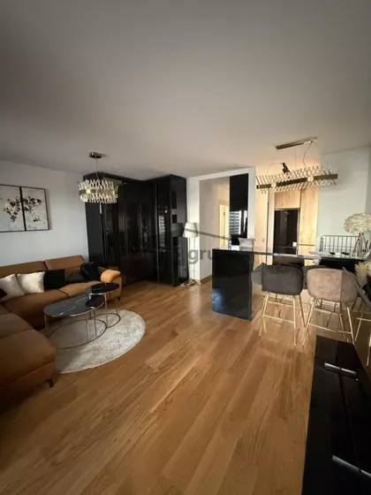 Tošin Bunar | 4zida.rs