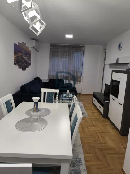 Čair | 4zida.rs