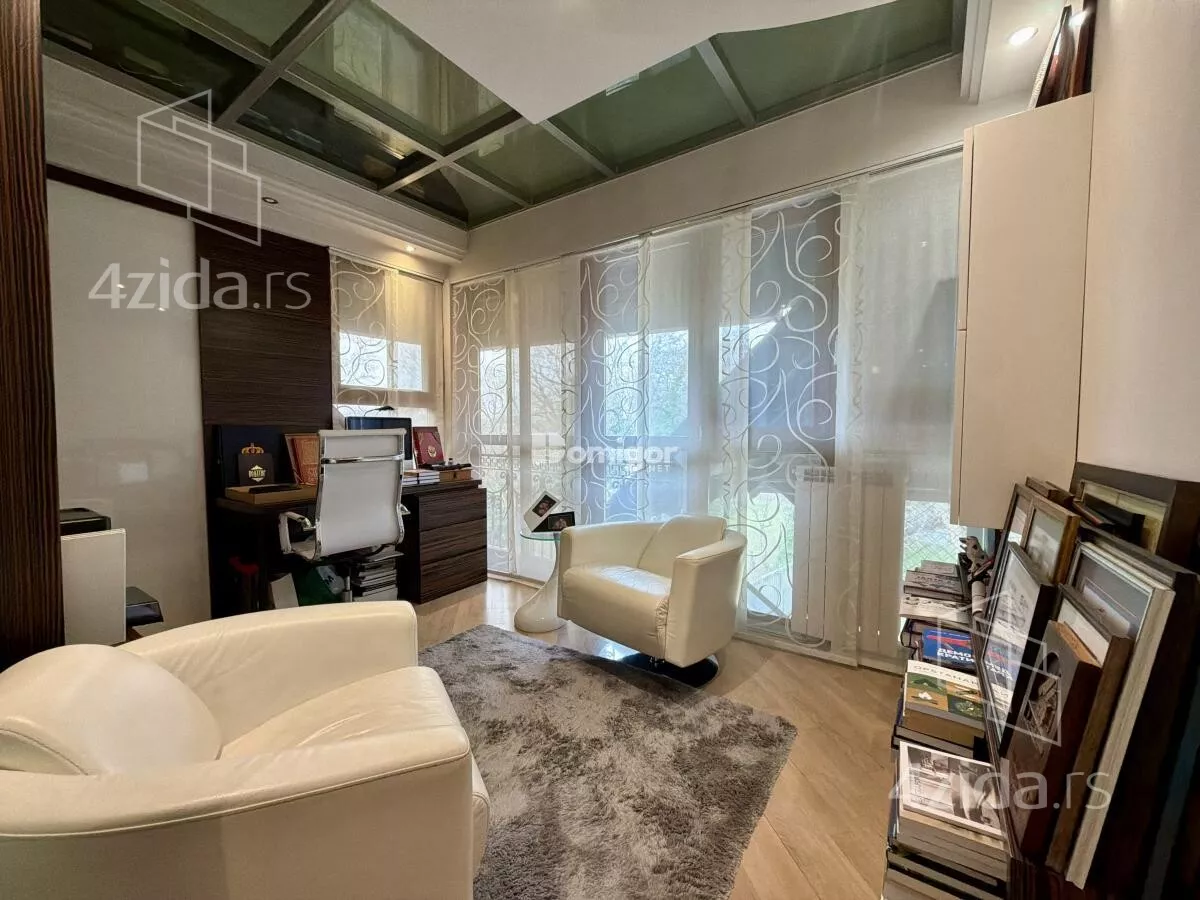 Petosoban stan | 4zida