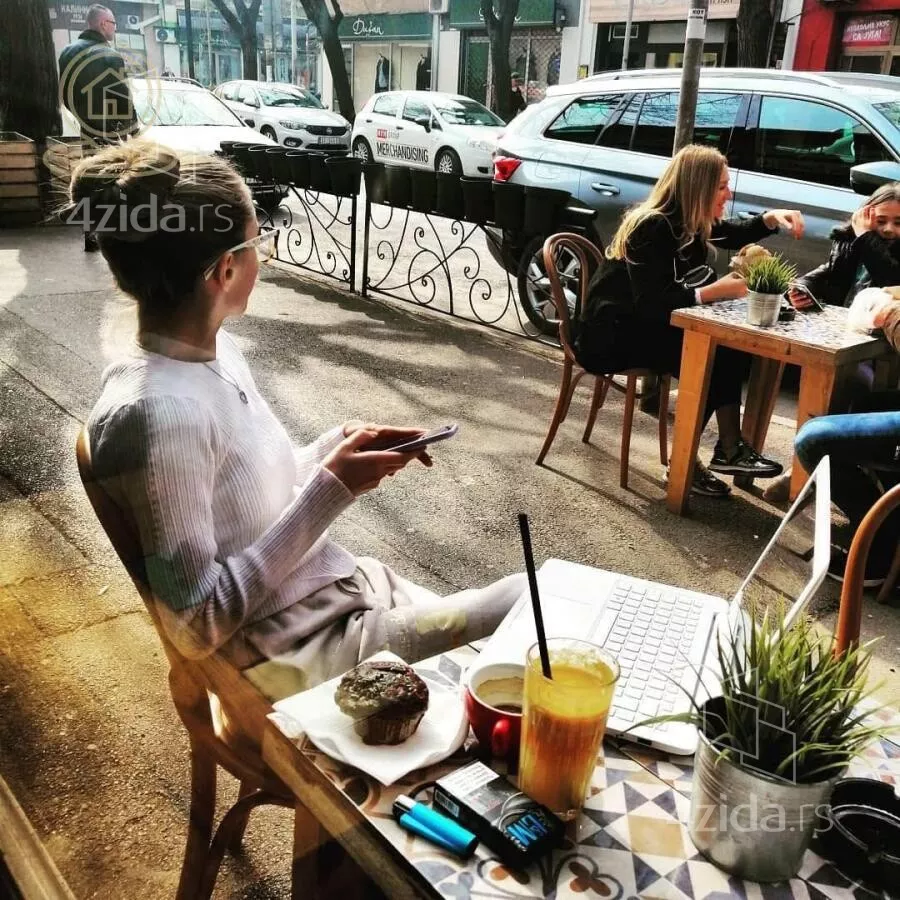 Ugostiteljski objekat | 4zida