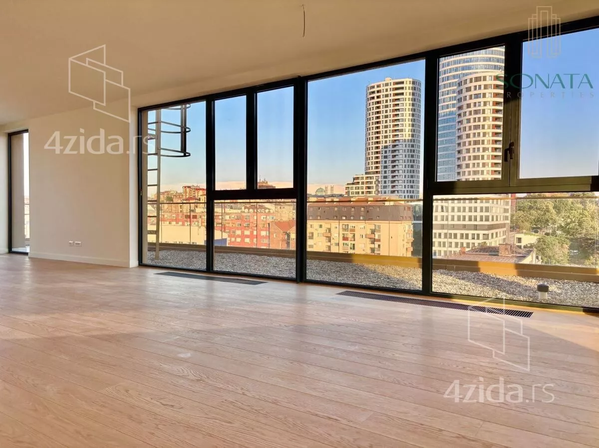 Šestosoban stan | 4zida