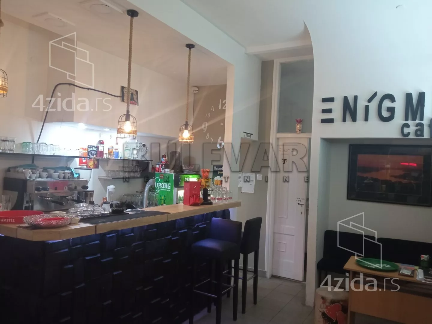 Lokal | 4zida