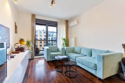 Crveni Krst Vračar | 4zida.rs