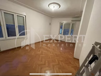 Obrenovićeva | 4zida.rs