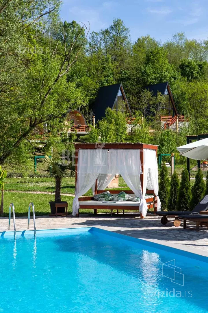 Ugostiteljski objekat | 4zida