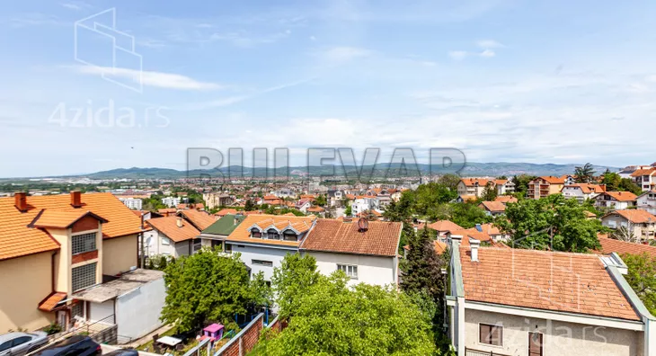 4-etažna kuća | 4zida