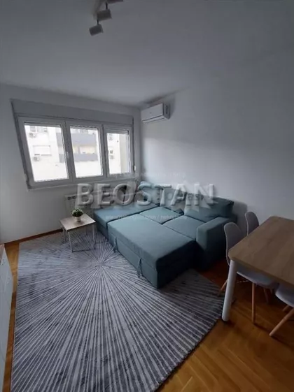 Cara Dusana | 4zida.rs