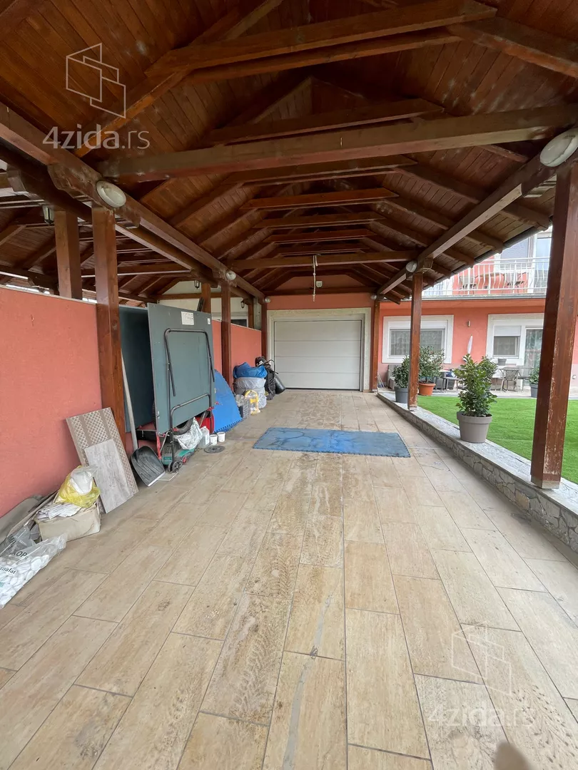 3-etažna kuća | 4zida