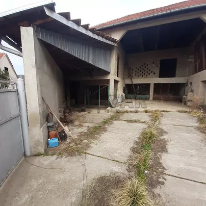 Čečina | 4zida.rs