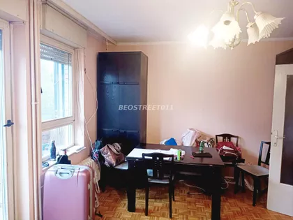 Crveni Krst Vračar | 4zida.rs