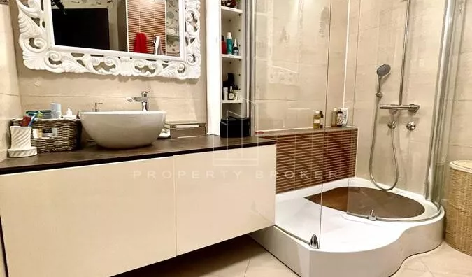 Petoiposoban stan | 4zida