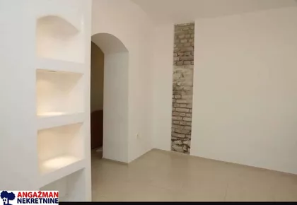 Cara Uroša | 4zida.rs