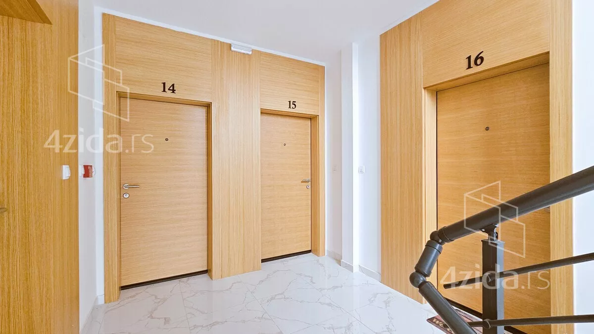 Jednoiposoban stan | 4zida