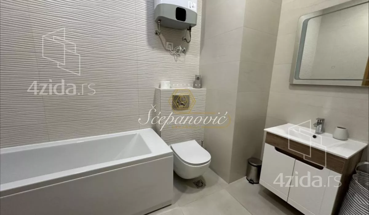 Petosoban stan | 4zida