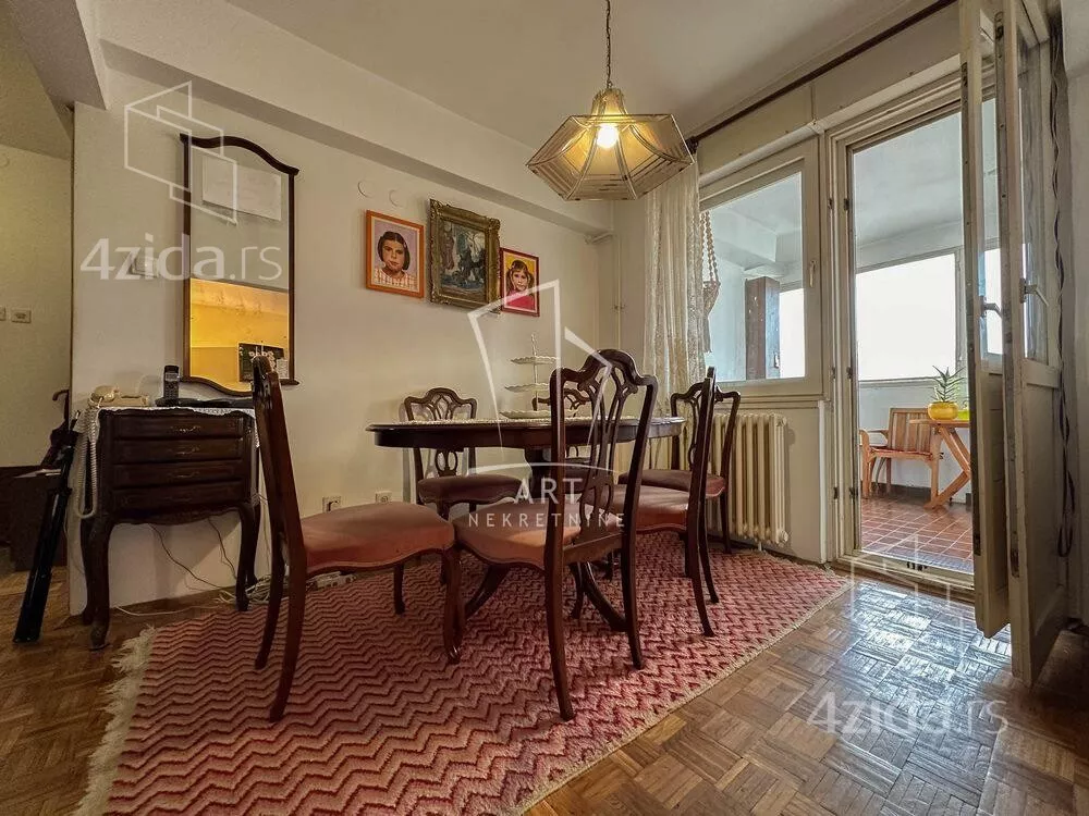 Troiposoban stan | 4zida