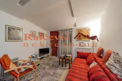 Mazuraniceva | 4zida.rs