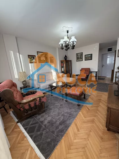 Bulevar Nemanjića | 4zida.rs