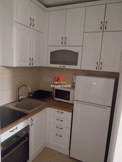 Tekelijina | 4zida.rs