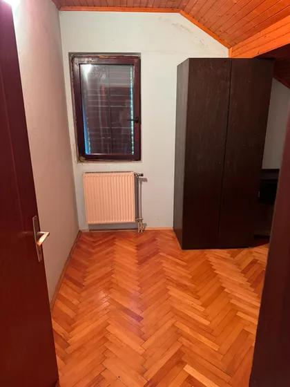 Sretena Žujovića 17 | 4zida.rs