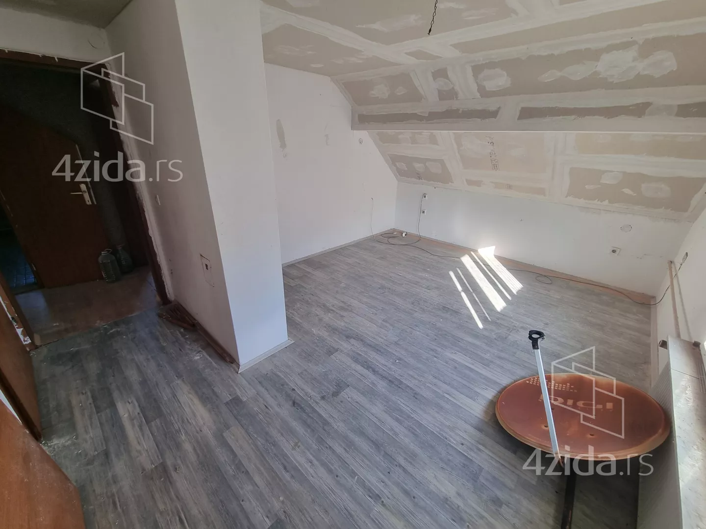 2-etažna kuća | 4zida