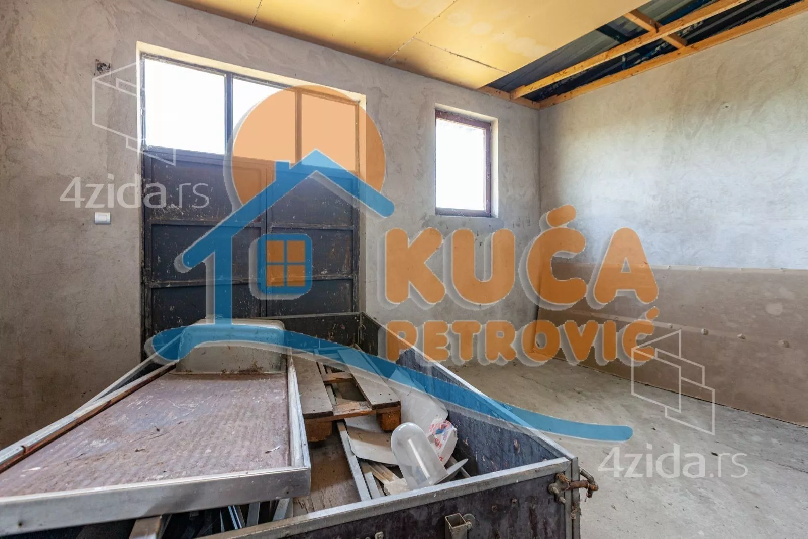 Lokal | 4zida