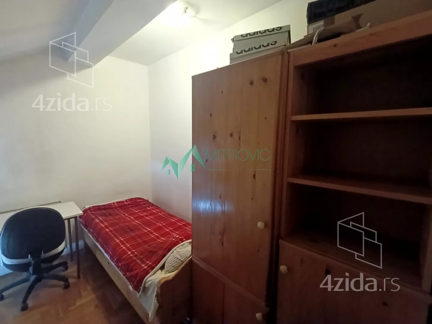 Jednoiposoban stan | 4zida