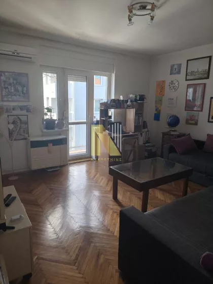 Cara Dušana | 4zida.rs