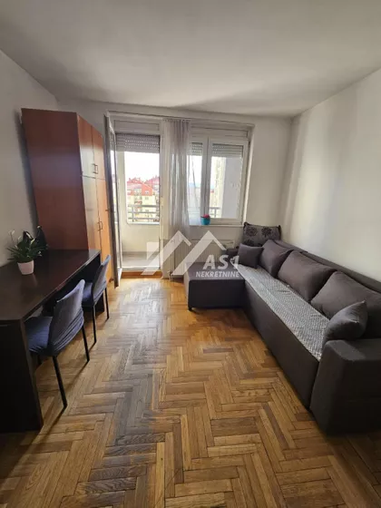 Bulevar Cara Lazara | 4zida.rs