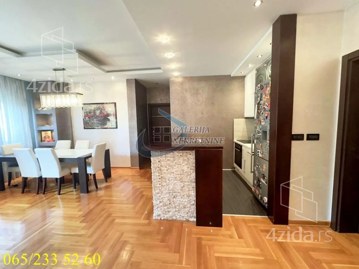 Četvorosoban stan | 4zida