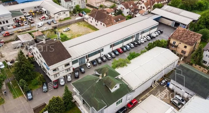 Poslovni prostor | 4zida