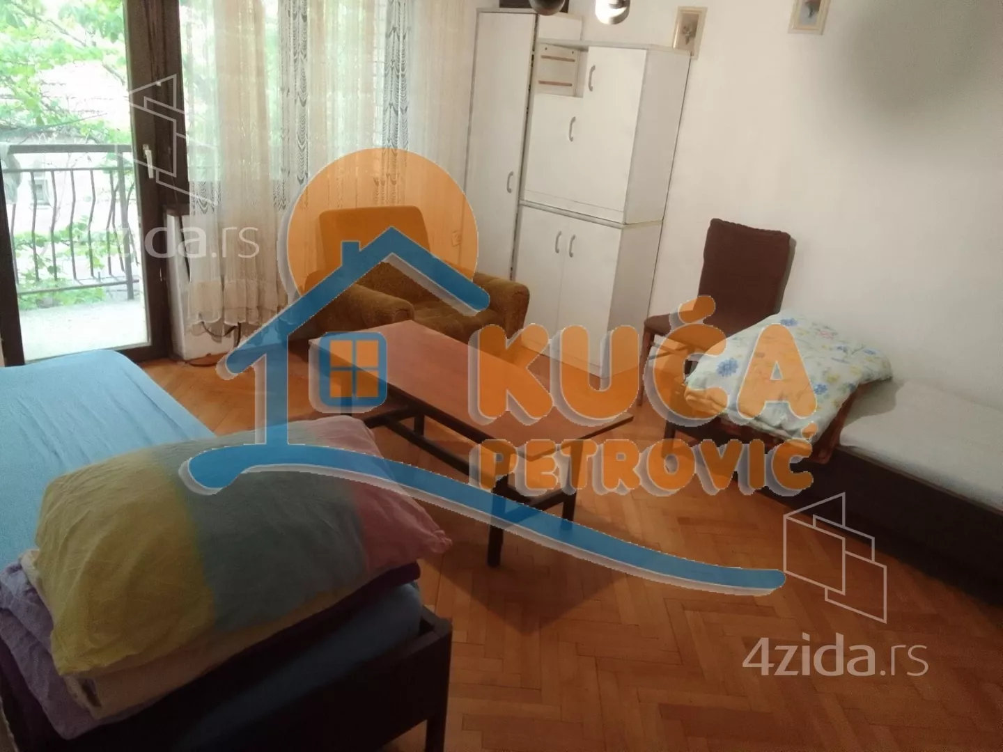 Troiposoban stan | 4zida