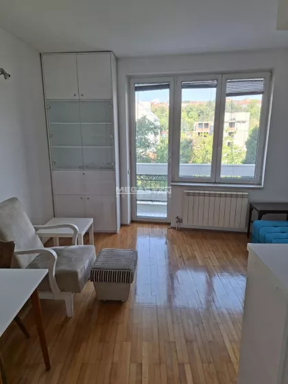 Petra Lubarde | 4zida.rs