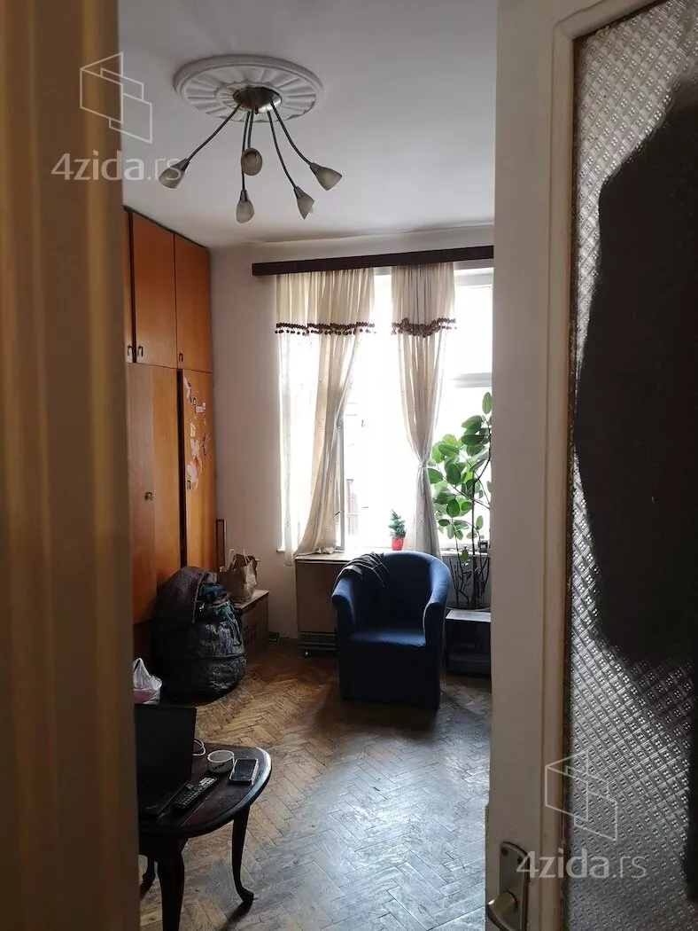 Četvoroiposoban stan | 4zida