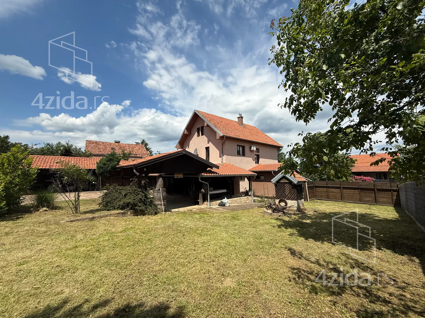 4-etažna kuća | 4zida