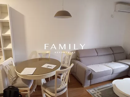 Stari Grad | 4zida.rs