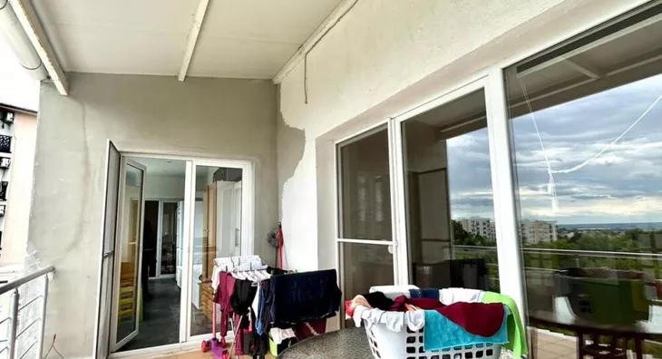 Šestoiposoban stan | 4zida