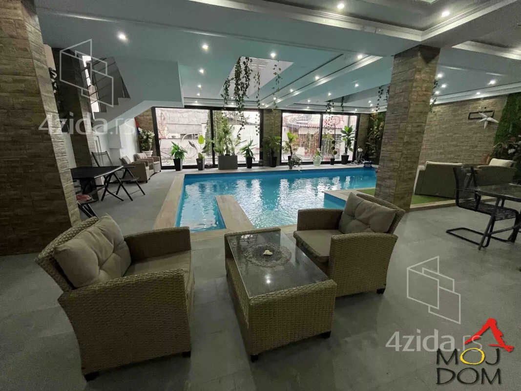 Petosoban stan | 4zida