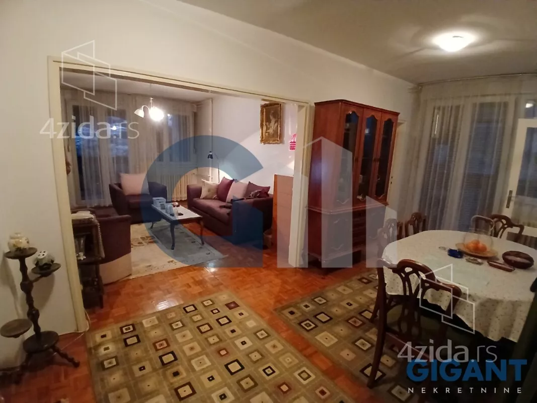 Dvoiposoban stan | 4zida