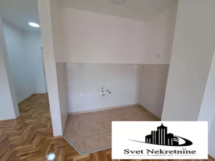 Bulevar Patrijarha Pavla (Somborski Bulevar) | 4zida.rs