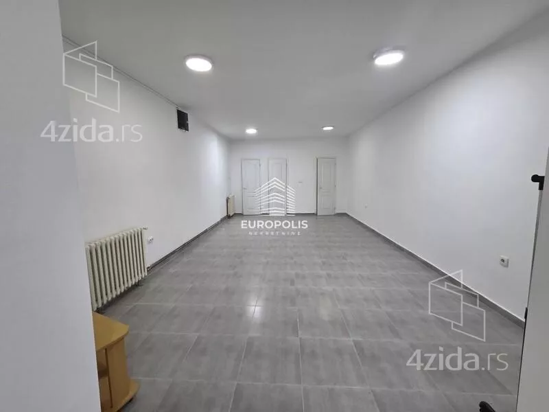 Lokal | 4zida
