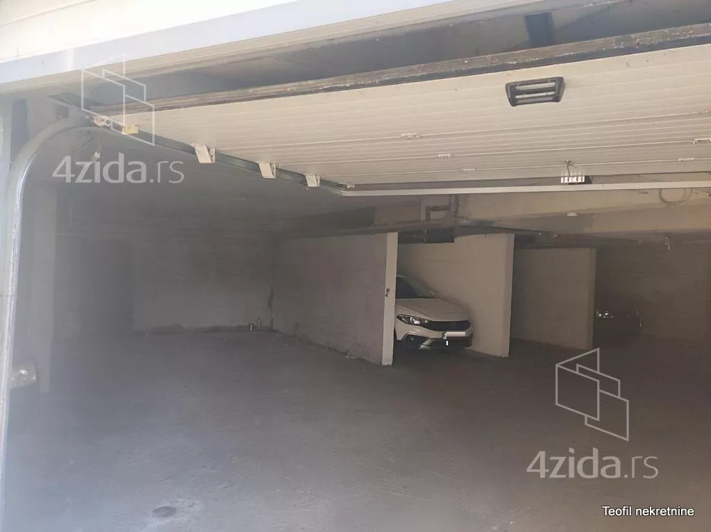 Garaža/Parking | 4zida